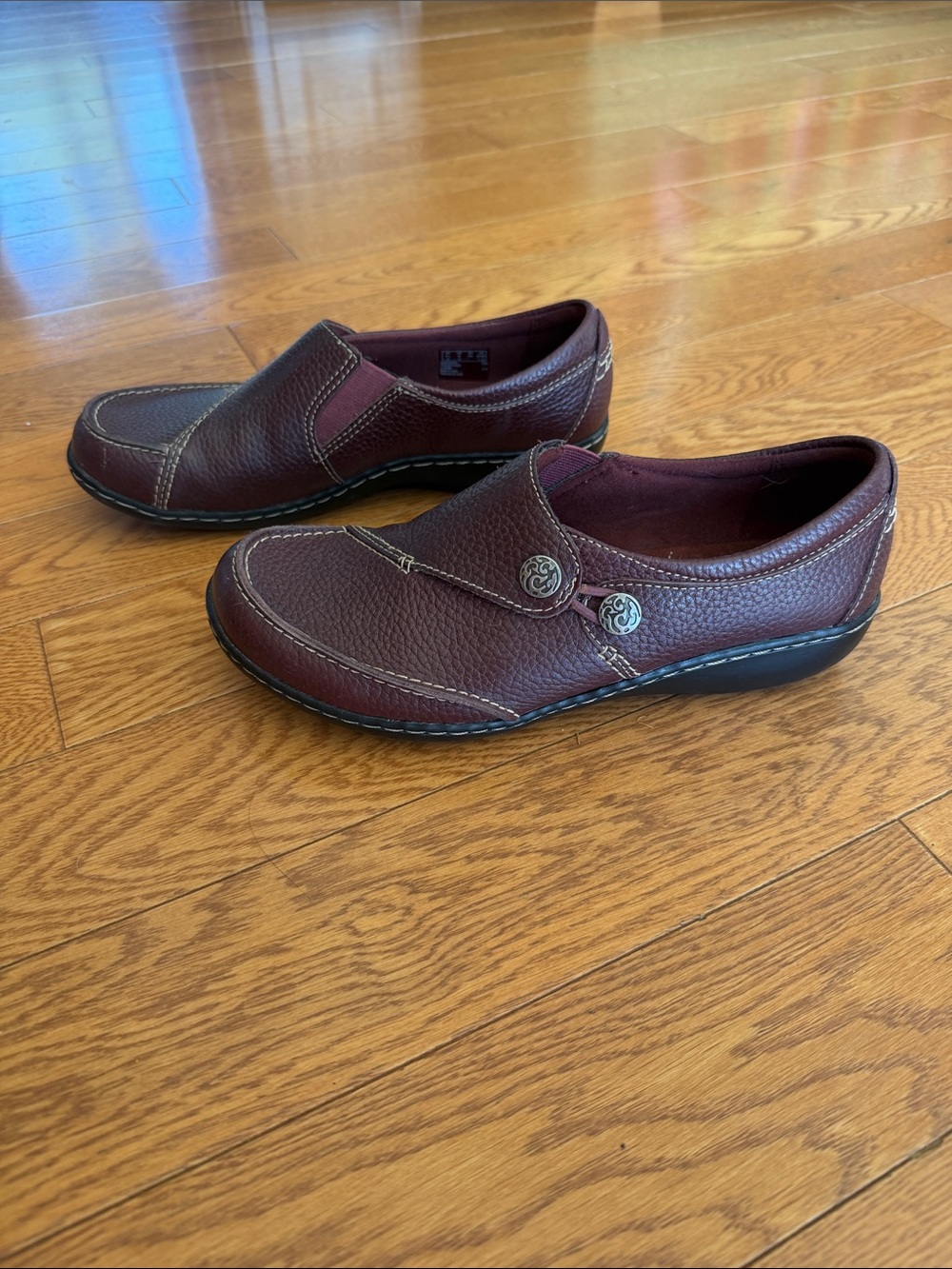 Clark’s Slip On Loafer